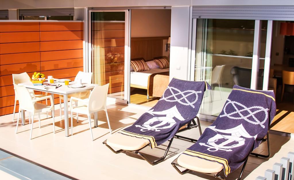 Apartaments Maritim Castelldefels Exterior foto