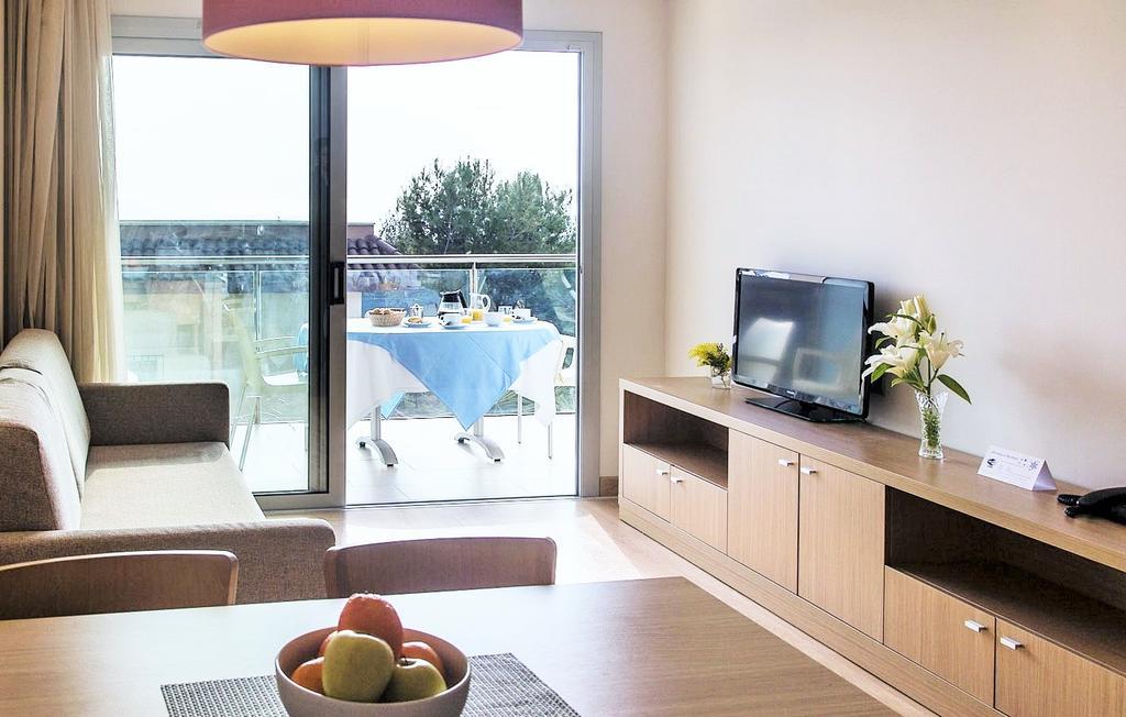 Apartaments Maritim Castelldefels Exterior foto